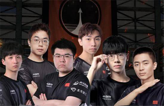 瞬间越位线 瞬间越位线