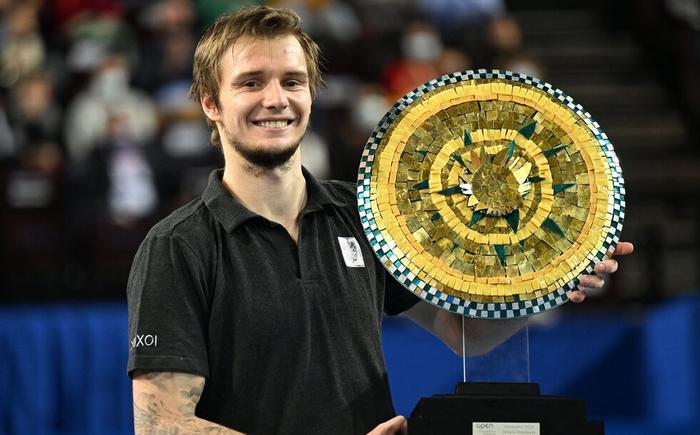 化空间与终 化空间与终